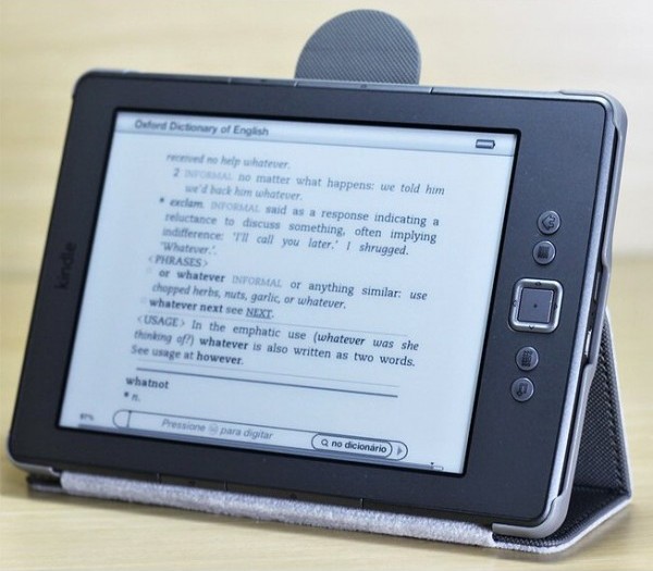 Amazon Kindle 4,5 Hard Back HAB08 - Durable Lock, šedé, stojan