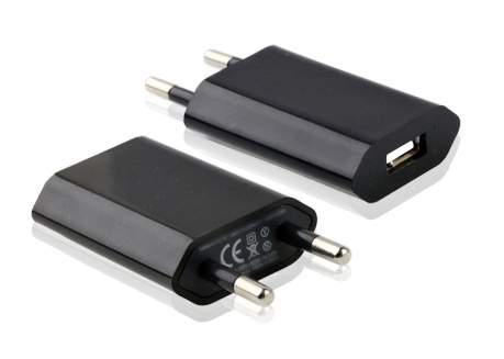 USB sieťový adaptér - AR-1000 - Univerzálna nabíjačka, 5V/1A - čierny