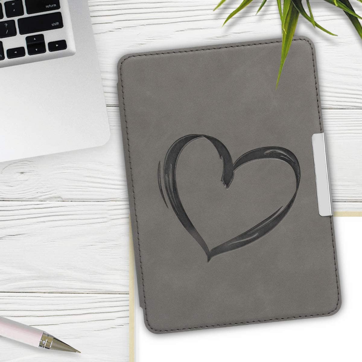 Puzdro KW Mobile - Brushed Heart - KW4897505 - pre Amazon Kindle Paperwhite 4 (2018) - šedé
