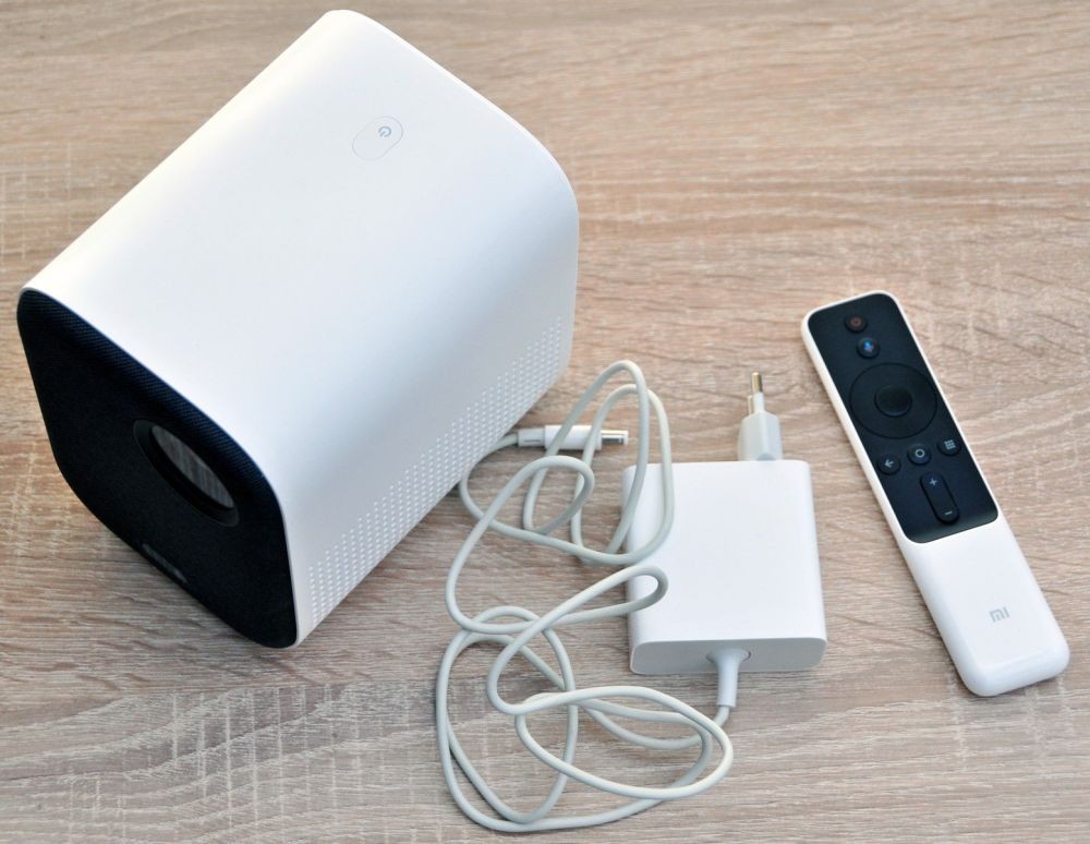 Xiaomi Mi Smart Compact Projector - biely
