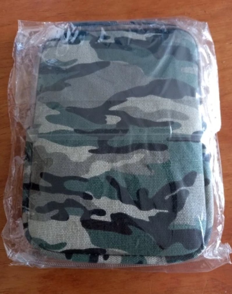 ARMORI Zipper Z065 - motív Dark Army - Univerzálne puzdro pre čítačky 6" - textilné, zips