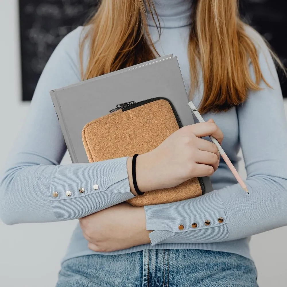 Púzdro KW Mobile Cork Zipper - KW5901424 - Univerzálne púzdro pre čítačky 6-7" - hnedé