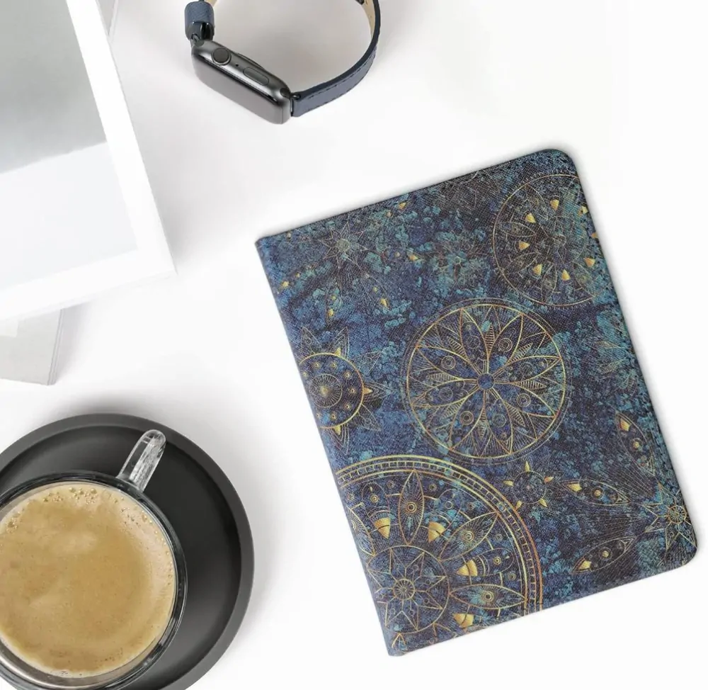 Puzdro KW Mobile - Golden Mandalas - KW5781018 - pre Amazon Kindle Paperwhite 5 (2021) - viacfarebné, vrecko na ruku