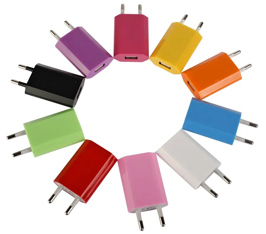 USB sieťový adaptér - AR-1005 - Univerzálna nabíjačka, 5V/1A - červená